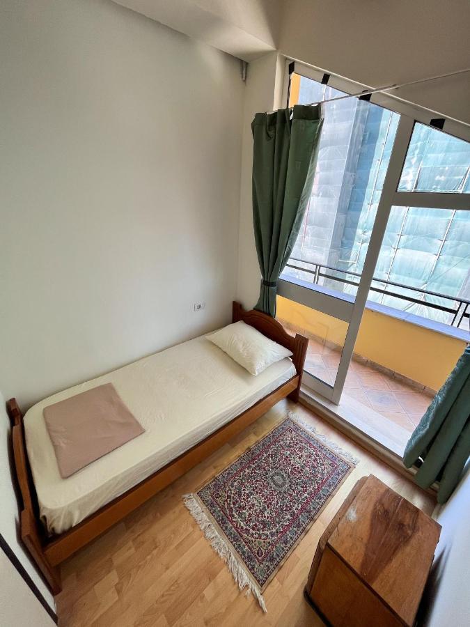 Blue Door Hostel Tirana Exterior photo