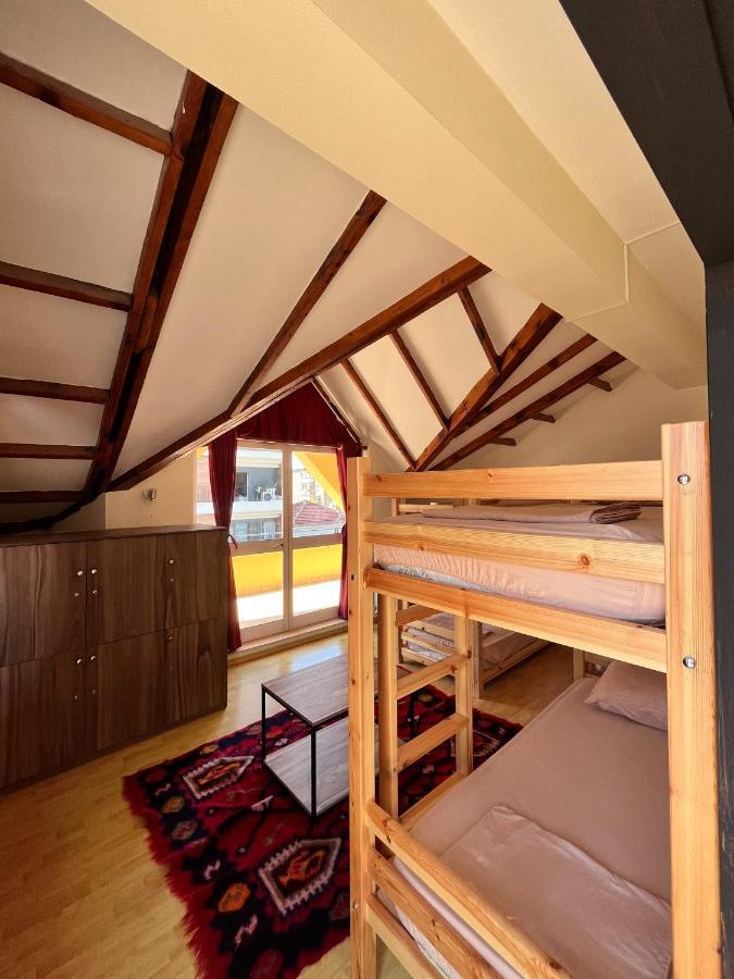 Blue Door Hostel Tirana Exterior photo